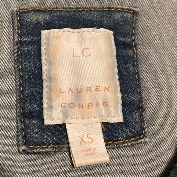 ✨Host Pick! Day to Night Style Party! Denim Jacket - Picture 2 of 2